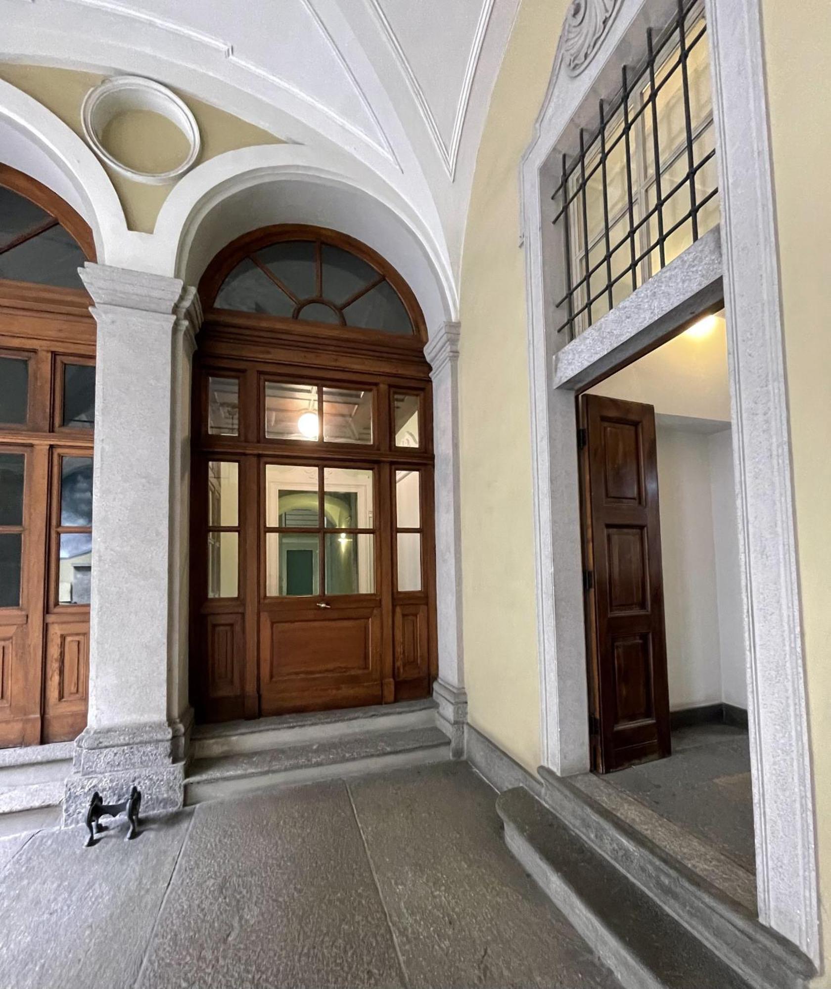 Scarampi Boutique Flat, Eleganza Storica In Centro Lägenhet Turin Exteriör bild